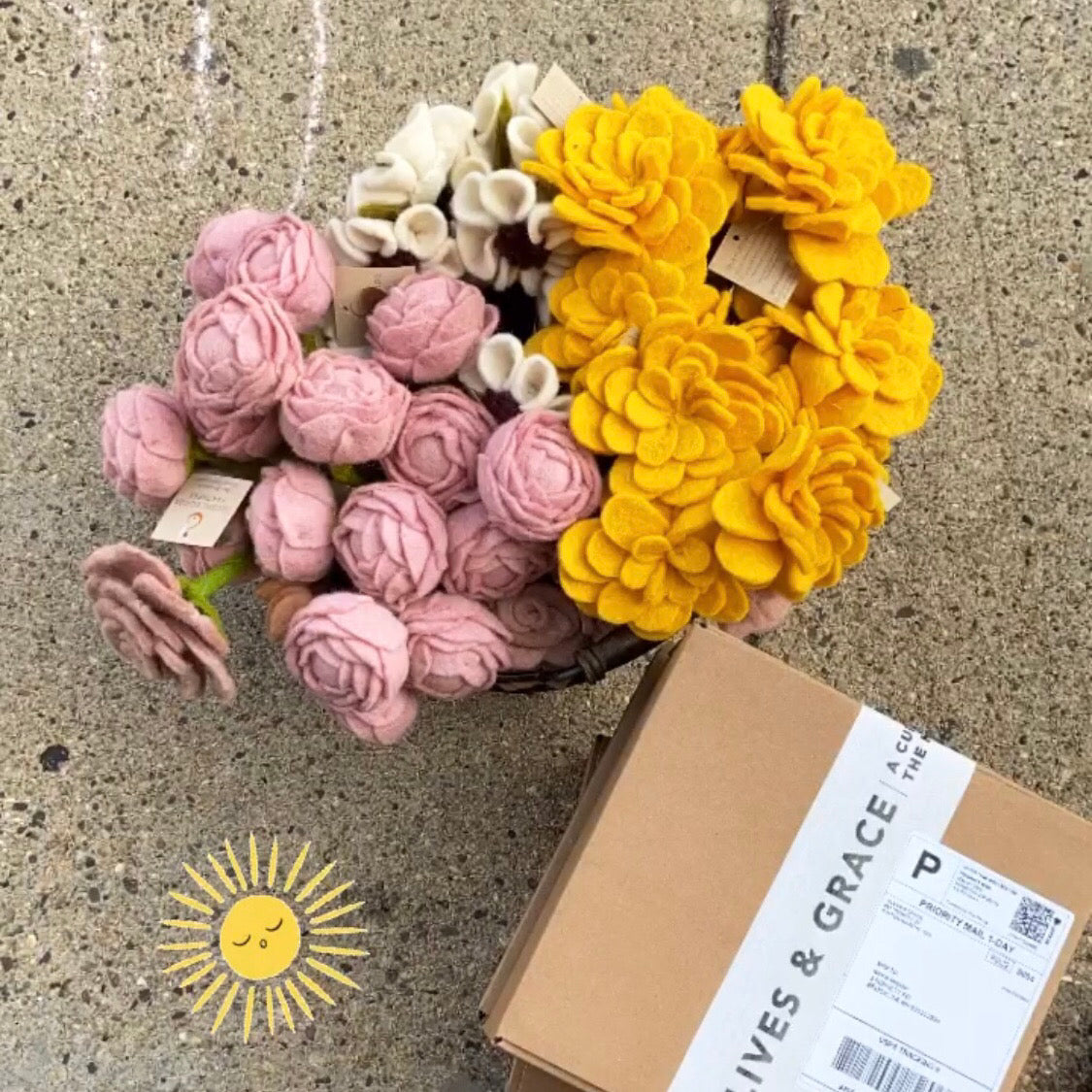 Felt Peony bouquet in pink