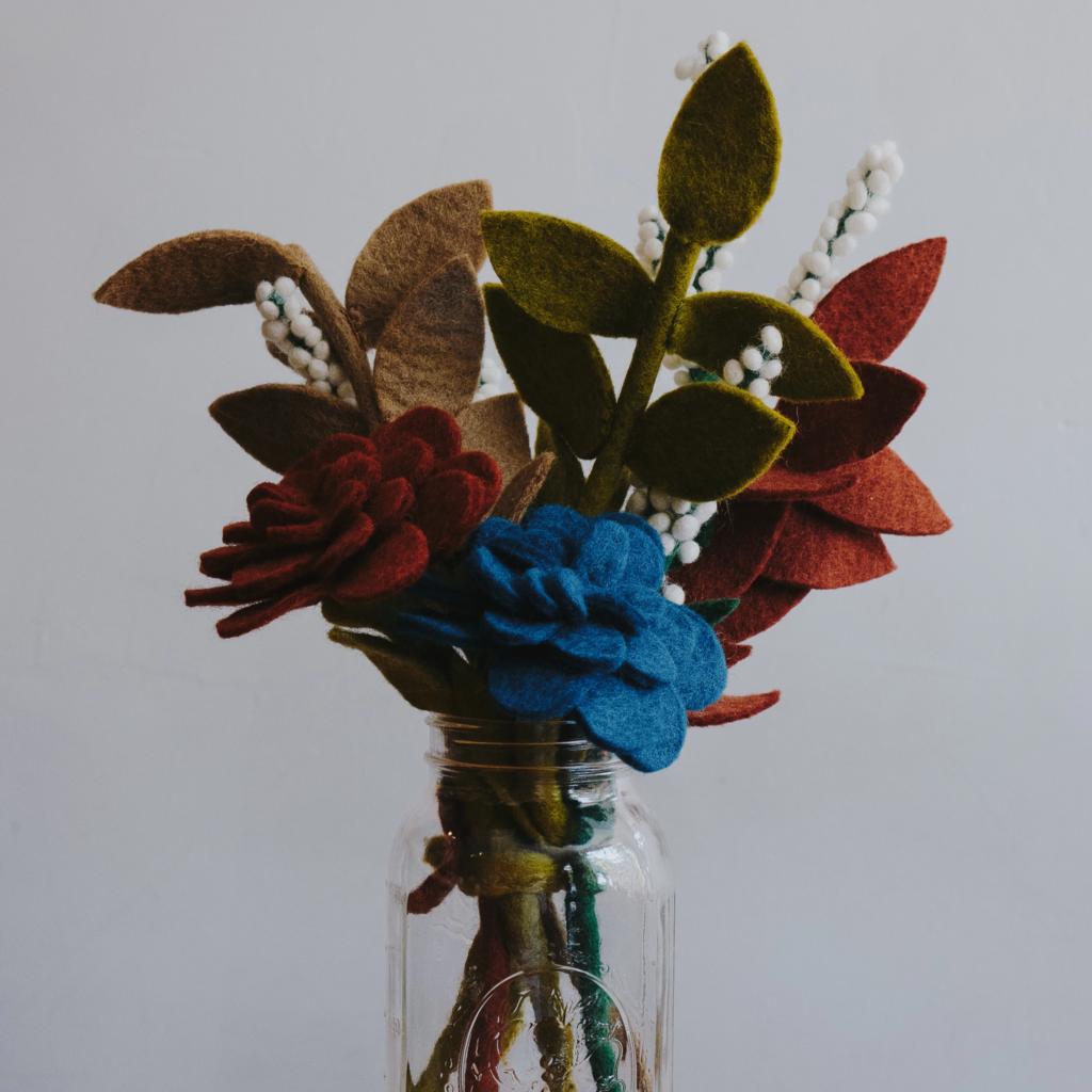 Felt Zinna Flowers Red and Blue in a Vase - Global Goods Partners - Fair Trade